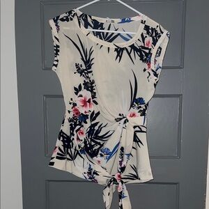 New York & Company Cream Floral Tie-Front Blouse